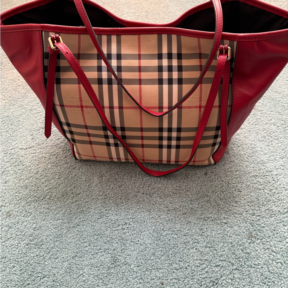 New authentic Canterbury Horseferry Burberry Tote.